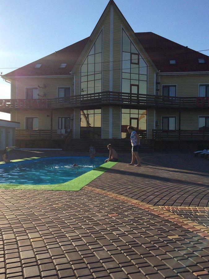 Hotel Oktan Kryve Ozero Luaran gambar