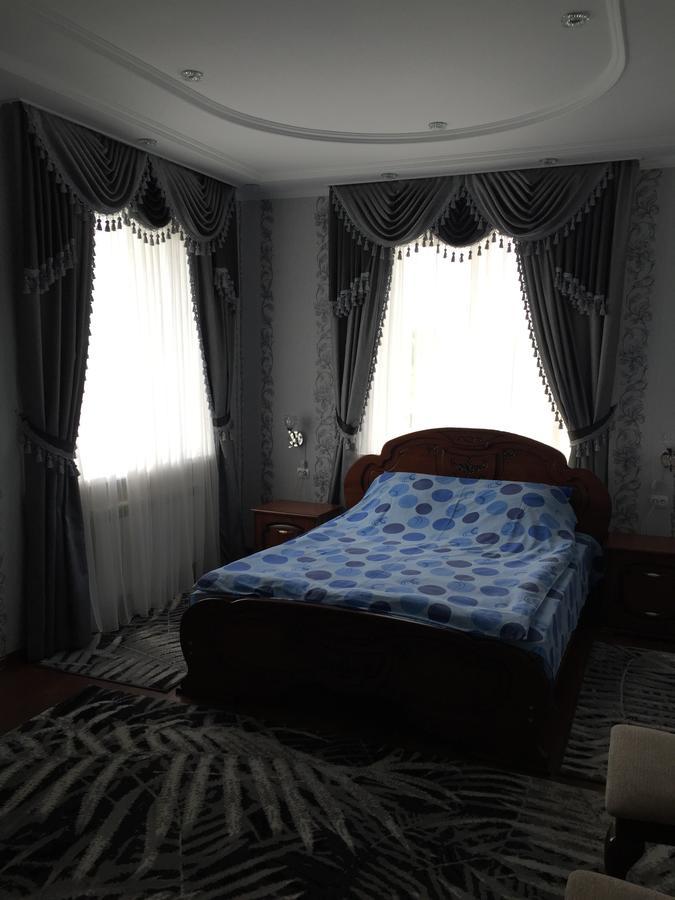 Hotel Oktan Kryve Ozero Luaran gambar