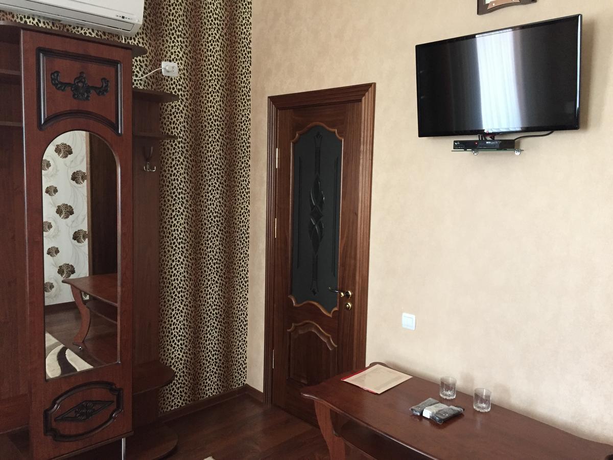 Hotel Oktan Kryve Ozero Luaran gambar